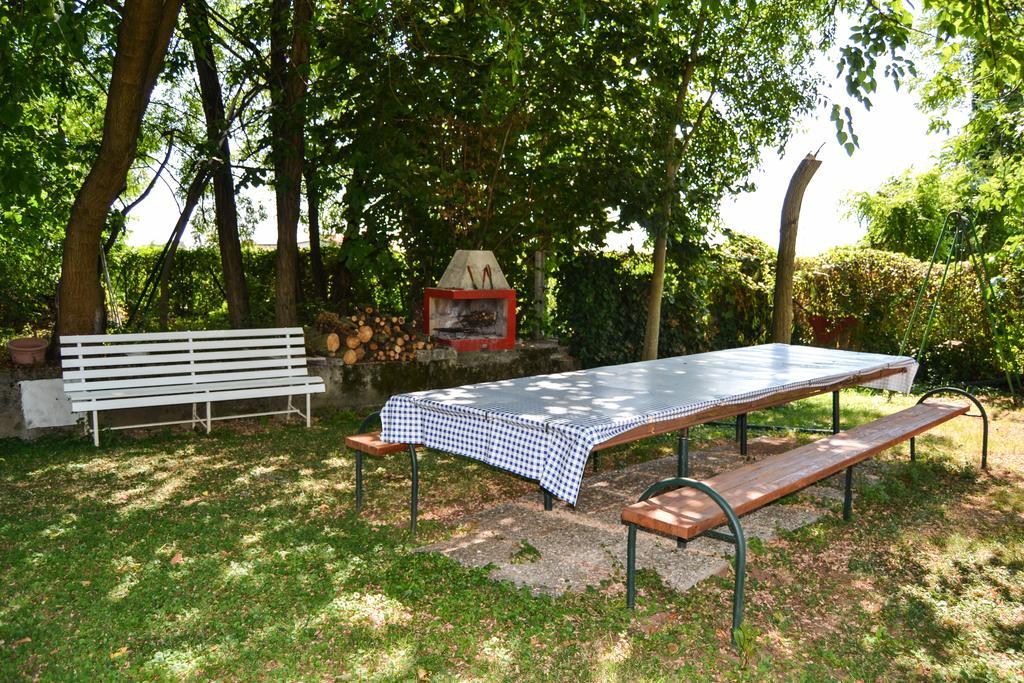 Agriturismo Ca' La Pergola Lugagnano Exterior foto